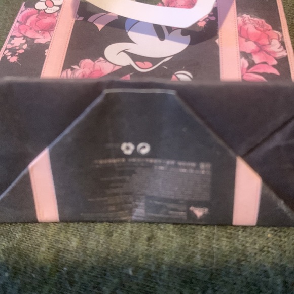 Minnie Mouse Disney mini brands lot of 7 , ultra rare gold included - Picture 11 of 12